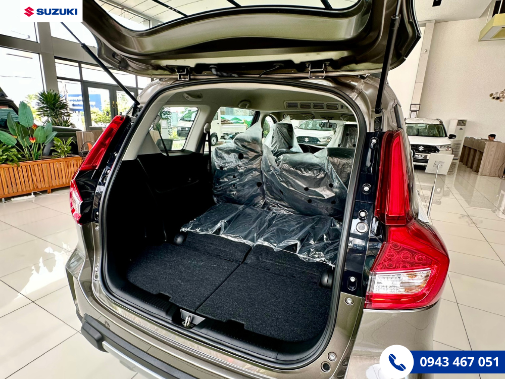 Khu vực để hành lý phía sau của Suzuki XL7 Hybrid tại Suzuki Việt Nhật