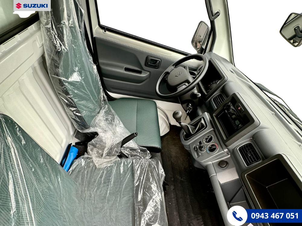 Khoang lái rộng rãi Suzuki Carry Pro Thùng Kín Tại Suzuki Việt Nhật Biên Hòa