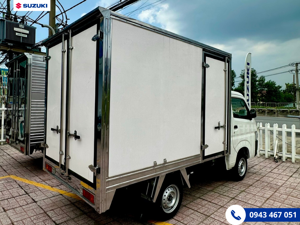 Mẫu xe Suzuki Carry Pro thùng kín composite tại Suzuki Việt Nhật