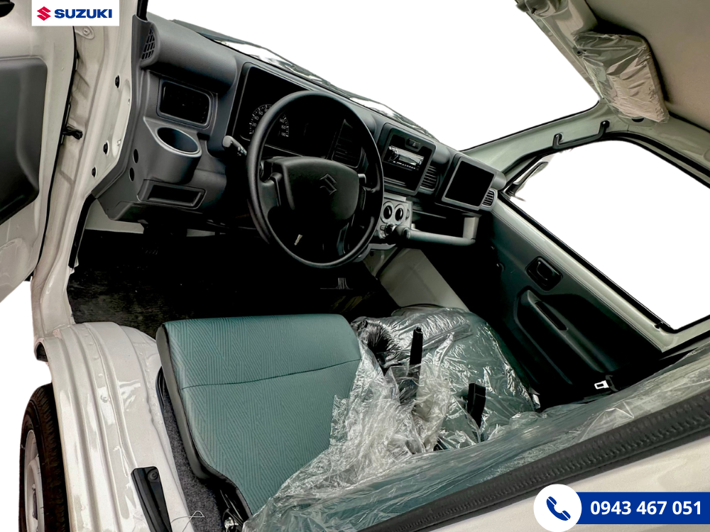 Nội thất tiện nghi của Suzuki Carry Pro thùng kín composite tại Suzuki Việt Nhật