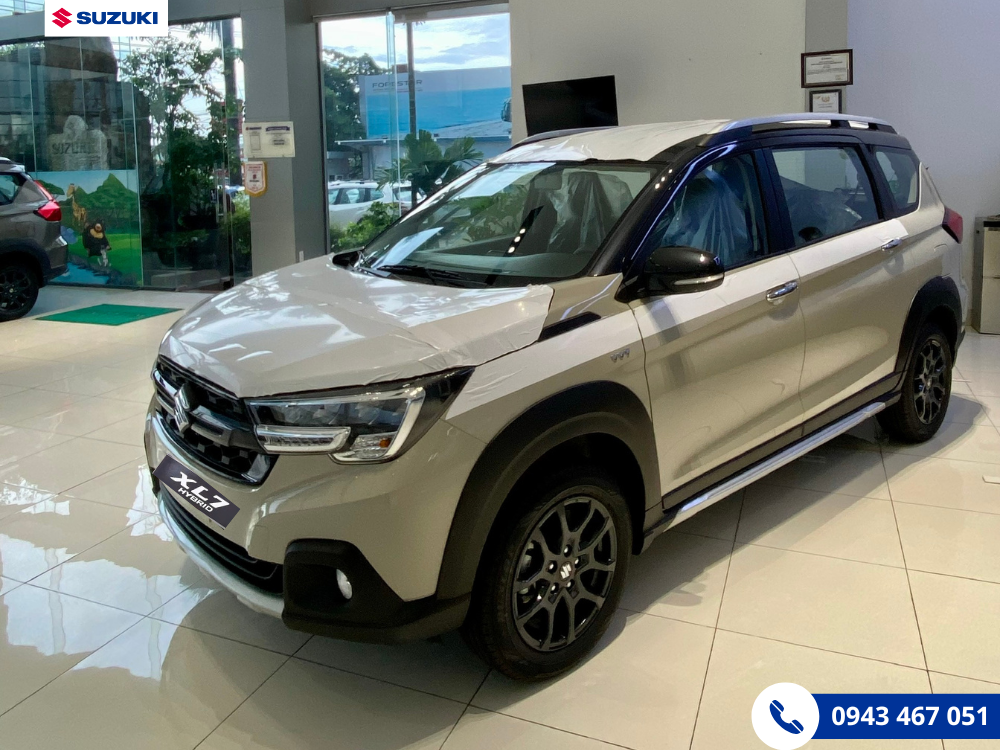 Mẫu xe Suzuki XL7 Hybrid tại Suzuki Việt Nhật