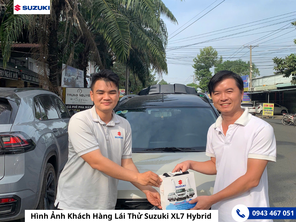 Hình Ảnh Khách Hàng Lái Thử Suzuki XL7 Hybrid