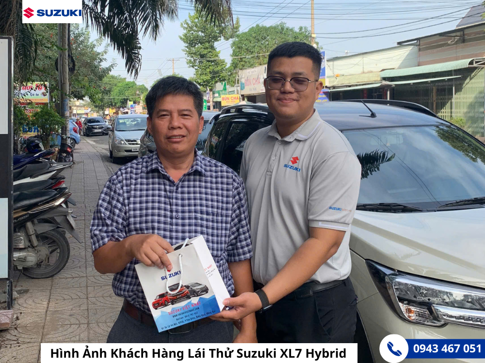 Hình Ảnh Khách Hàng Lái Thử Suzuki XL7 Hybrid